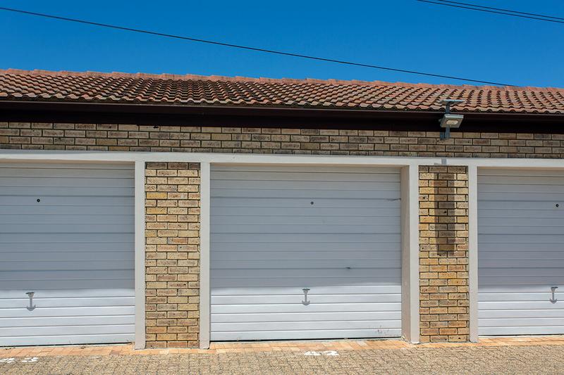 2 Bedroom Property for Sale in Sonkring Western Cape